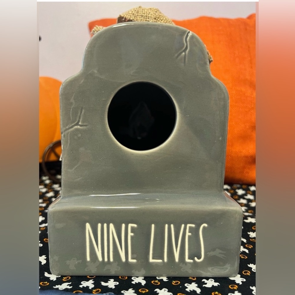 NIB Rae Dunn Tombstone birdhouse